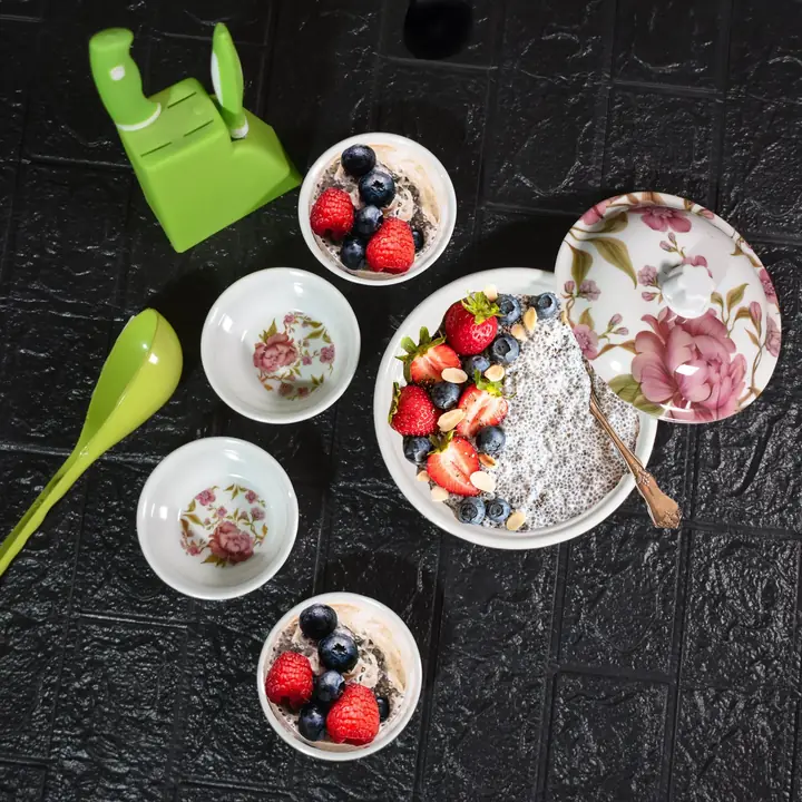 5 Pc Pudding Set Used As A Cutlery Set For Serving Food Purposes And Sweet Dishes And All In All