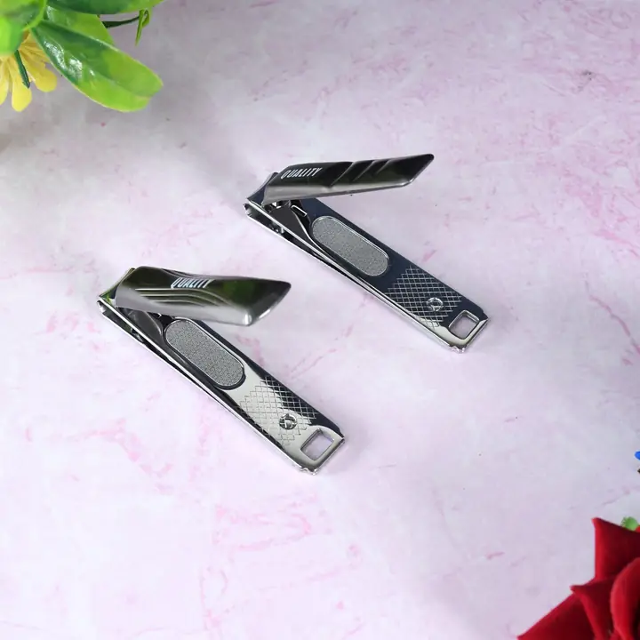 Stainless Steel Folding Portable Large Nail Clippers With Nail File (1 Pc)